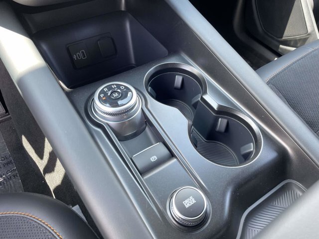 New 2026 Star White Metallic Tri-Coat Ford Tremor image 24