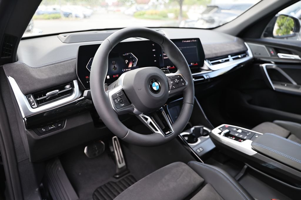 New 2026 Black Sapphire Metallic BMW xDrive28i image 19