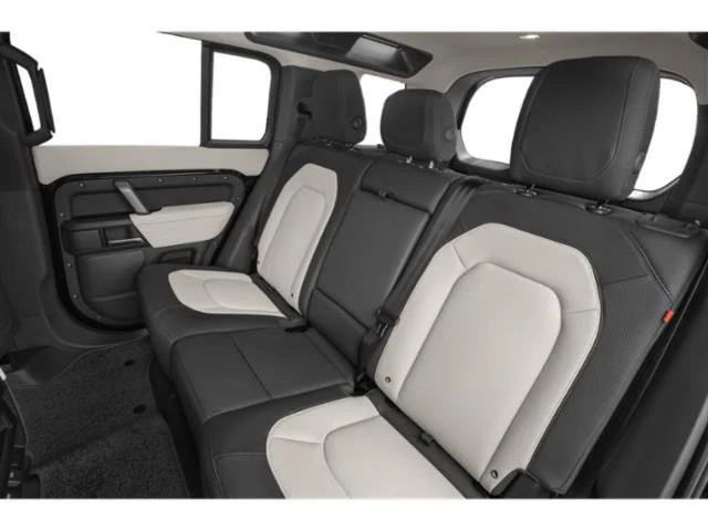 Used 2024 Blue Land Rover X-Dynamic SE image 13