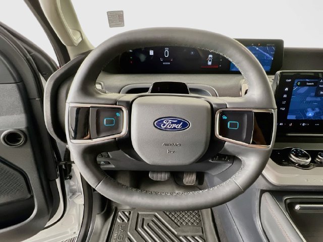 2025 Ford Expedition Active - Photo 12