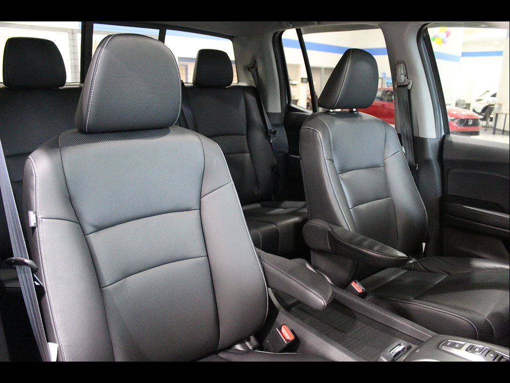 Certified Used 2023 Modern Steel Metallic Honda RTL image 24