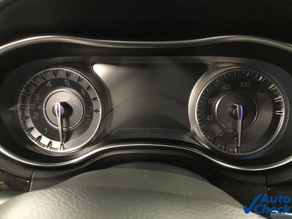 Used 2017 Gray Chrysler C image 48
