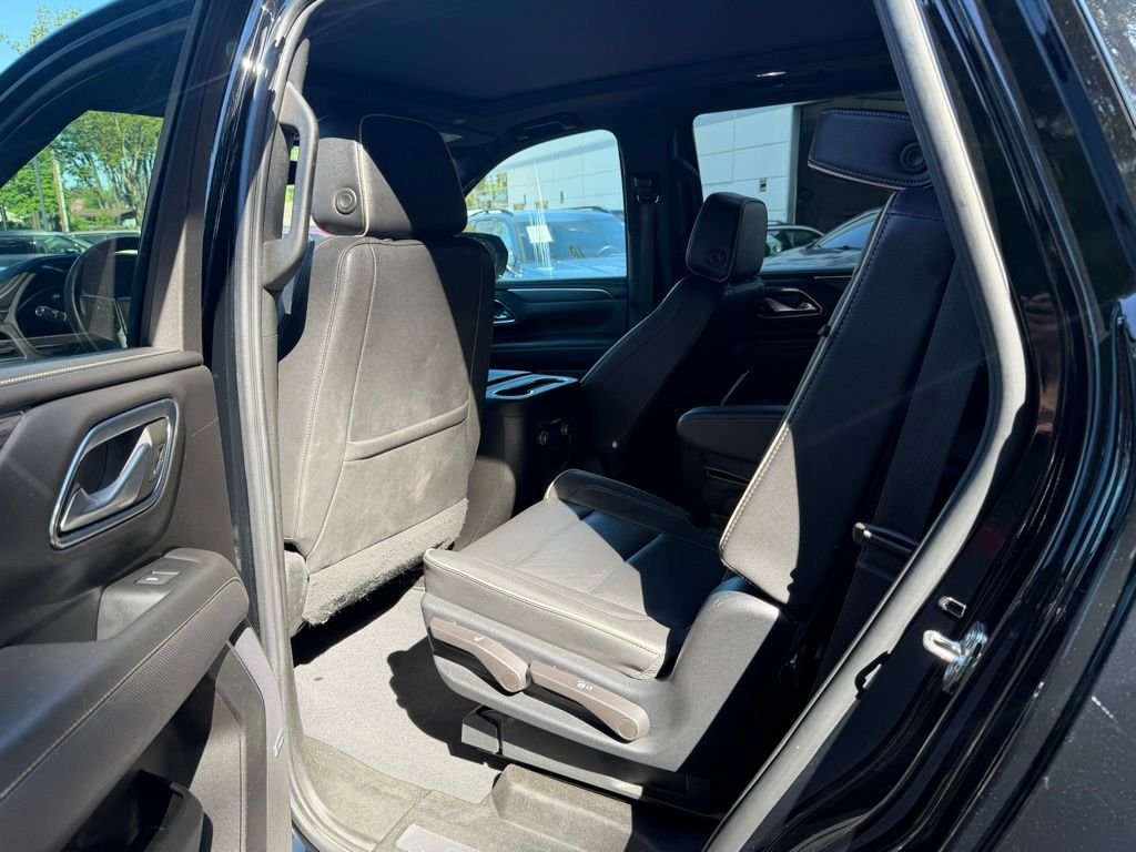 Used 2023 Black GMC SLT image 11