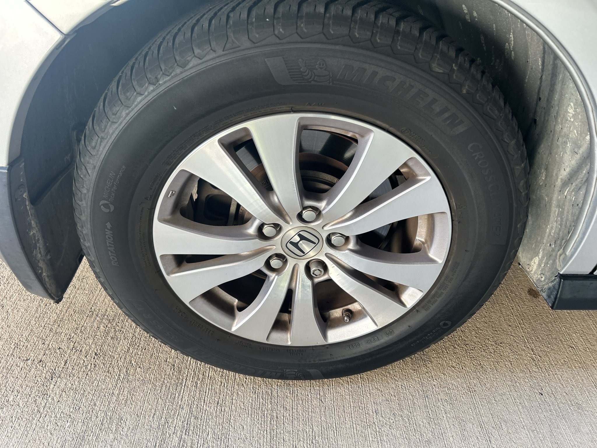 Used 2014 SILVER Honda EX-L image 6