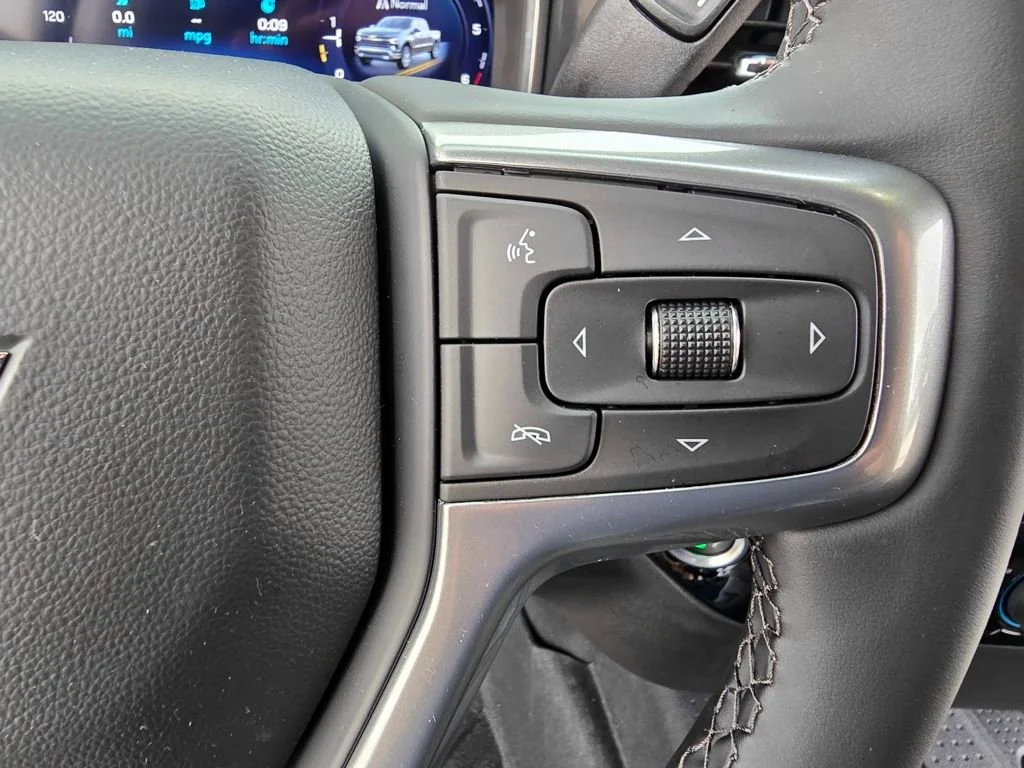 2025 Chevrolet Silverado 1500 Custom - Photo 37