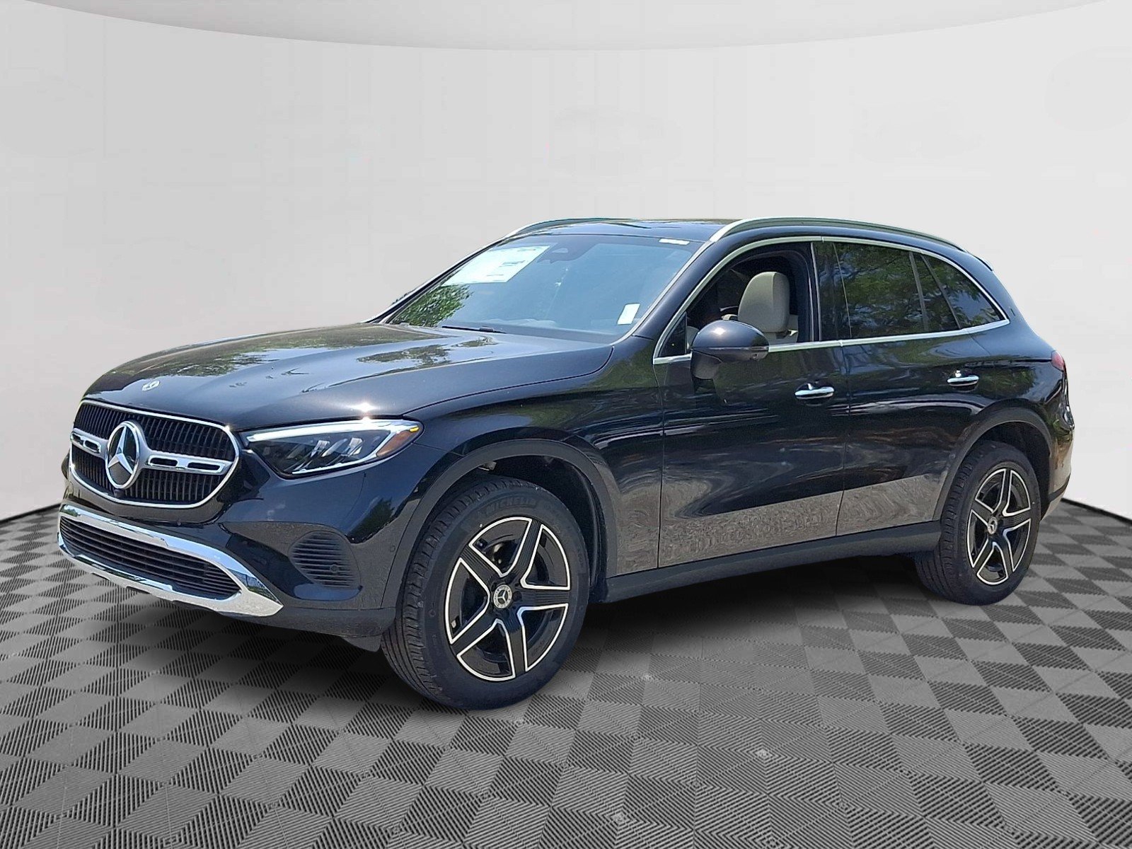 New 2026 Obsidian Black Metallic Mercedes-Benz GLC 300 image 3