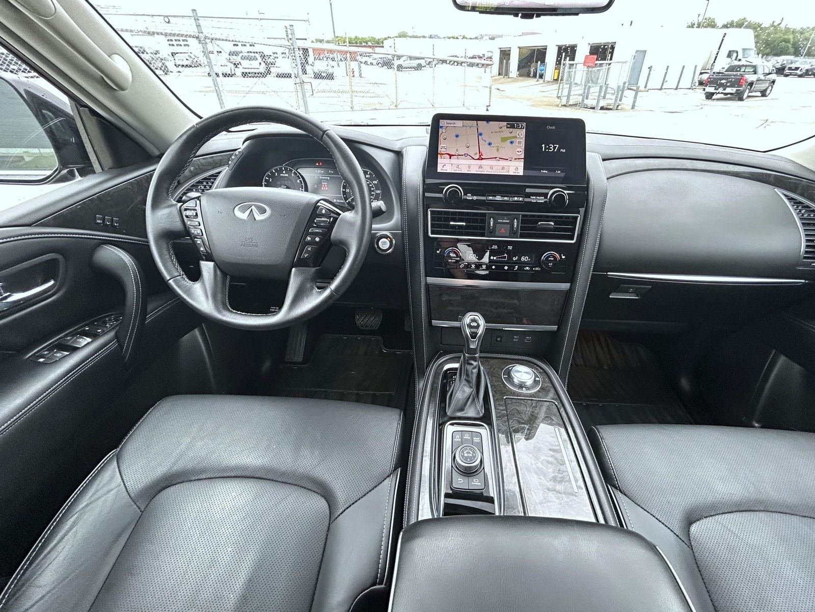 Used 2023 Gray INFINITI LUXE image 13
