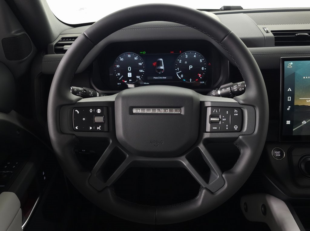 2026 LAND ROVER DEFENDER - Image 18