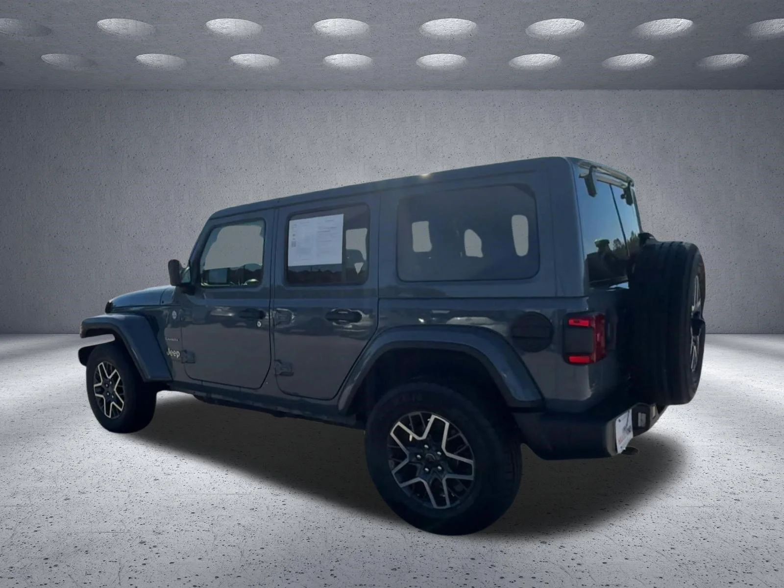 Used 2024 Anvil Clear Coat Jeep Sahara image 5