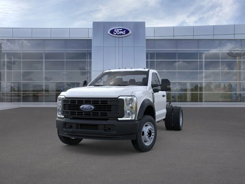 New 2026 Oxford White Ford F-550® XL image 3