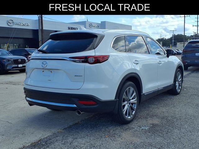 Used 2021 White Mazda Signature image 2