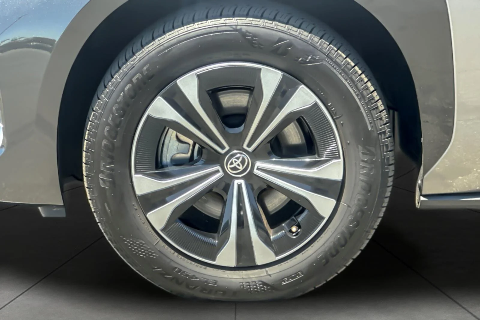 Certified Used 2025 Heavy Metal Toyota XLE image 25