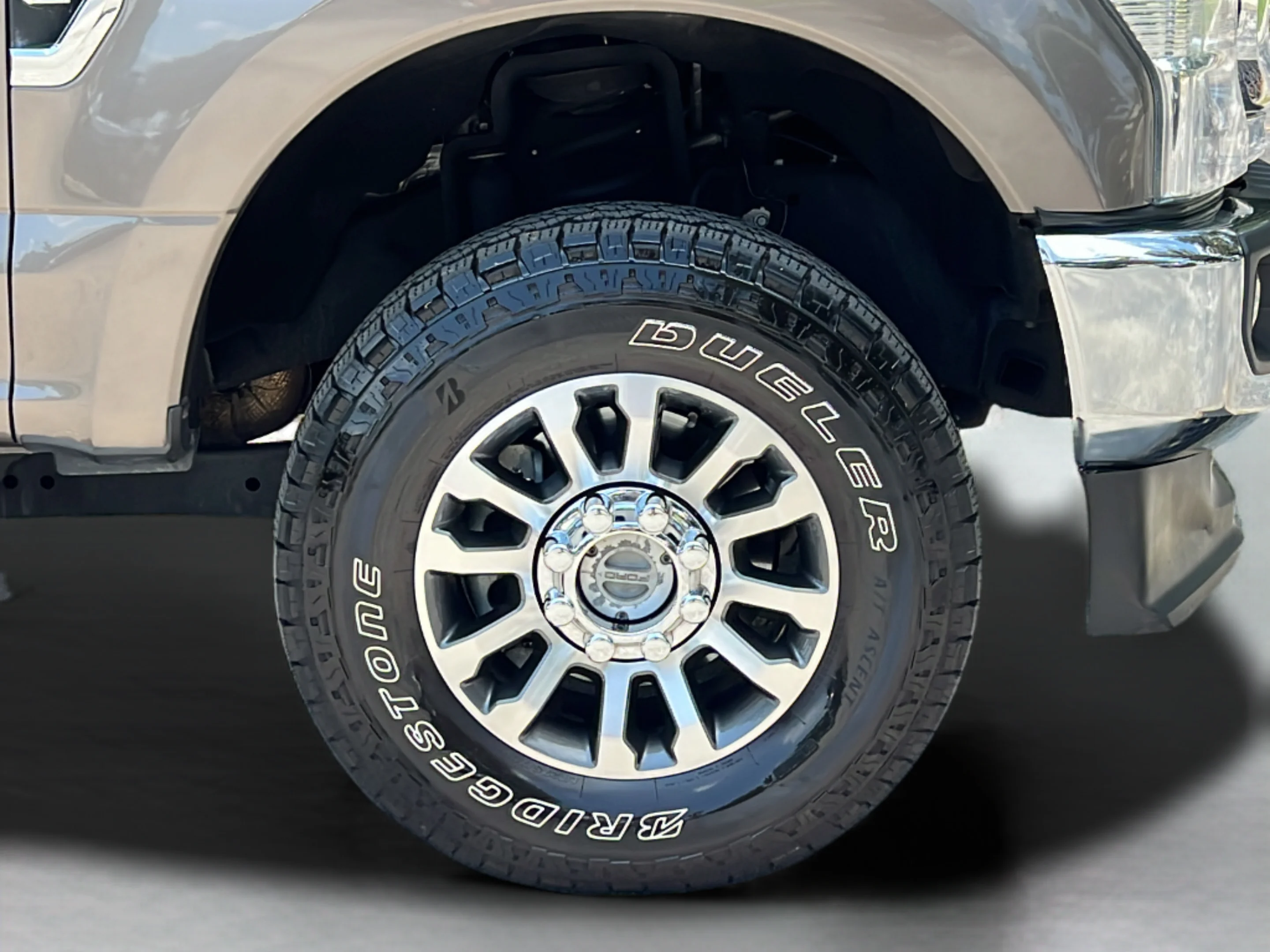 Used 2022 Stone Gray Metallic Ford LARIAT image 10