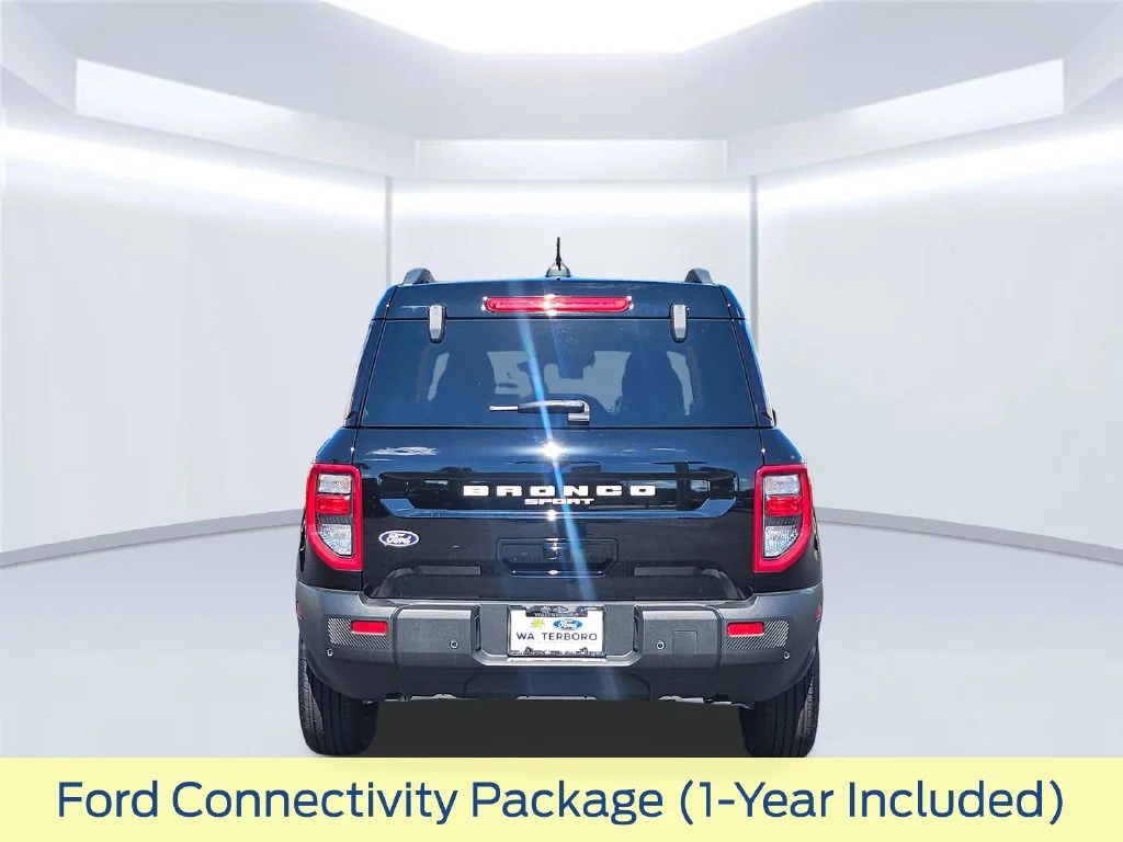 New 2026 Shadow Black Ford Outer Banks® image 22