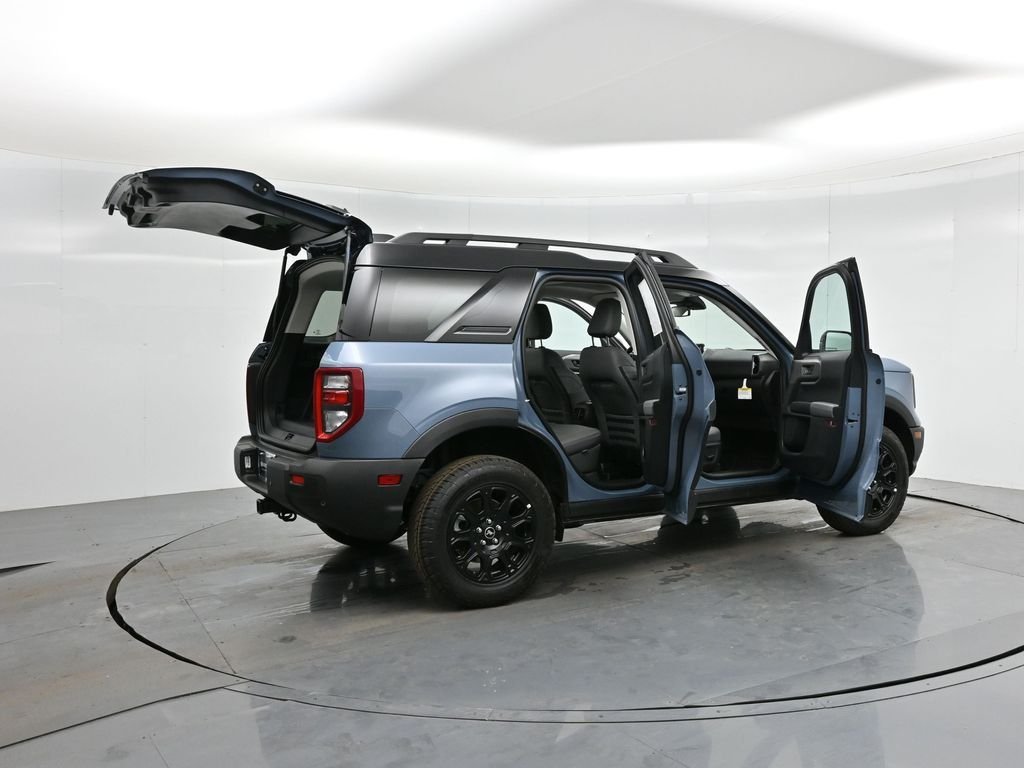 New 2025 Azure Gray Metallic Tri-Coat Ford Badlands image 5