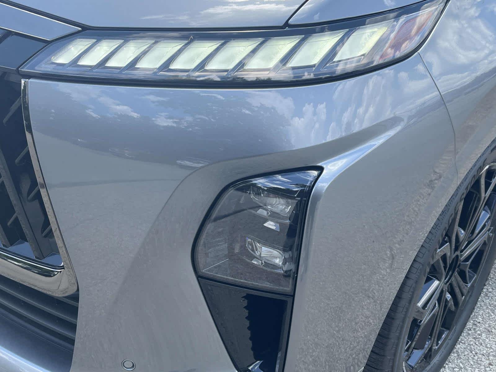 New 2027 Dynamic Metal/Black Obsidian INFINITI SPORT image 13