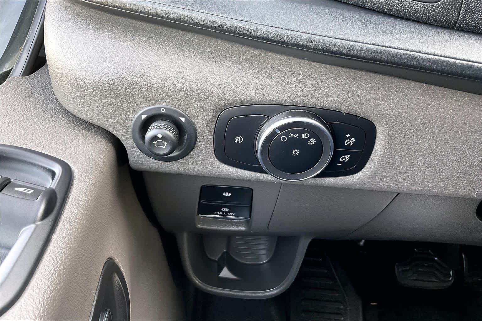 Used 2025 Oxford White Ford  image 30