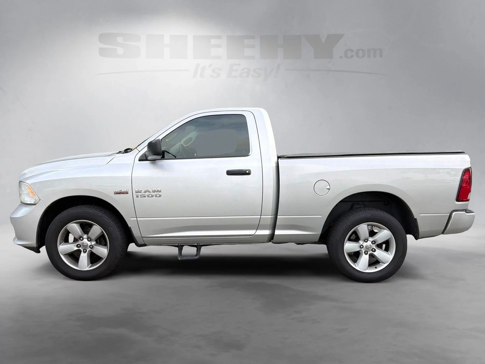 Used 2013 Bright Silver Metallic Ram Express image 14