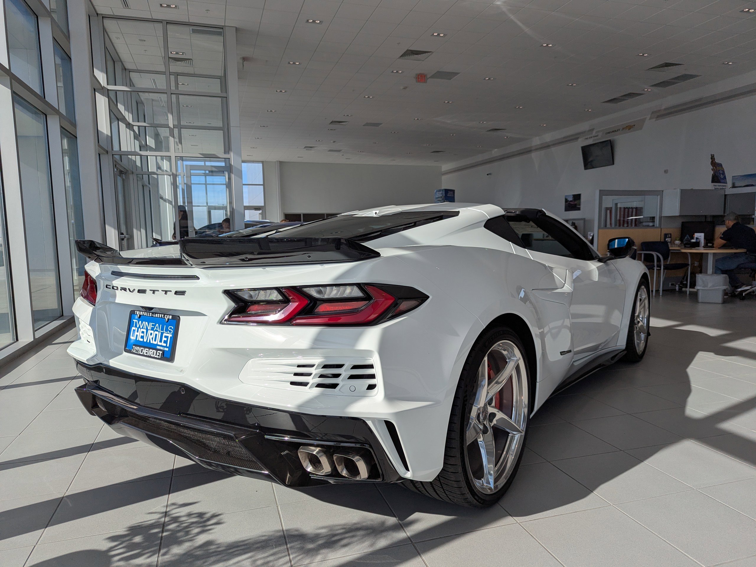 2025 Chevrolet Corvette 1LZ - Photo 17