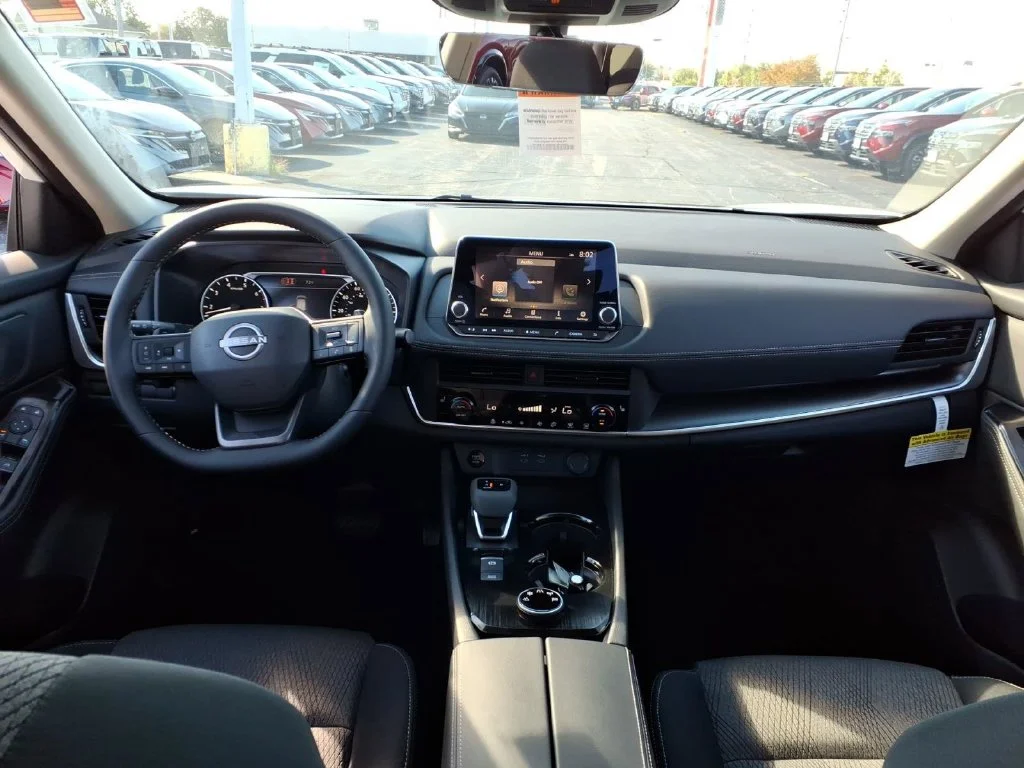 New 2026 Everest White Pearl TriCoat Nissan SV image 8