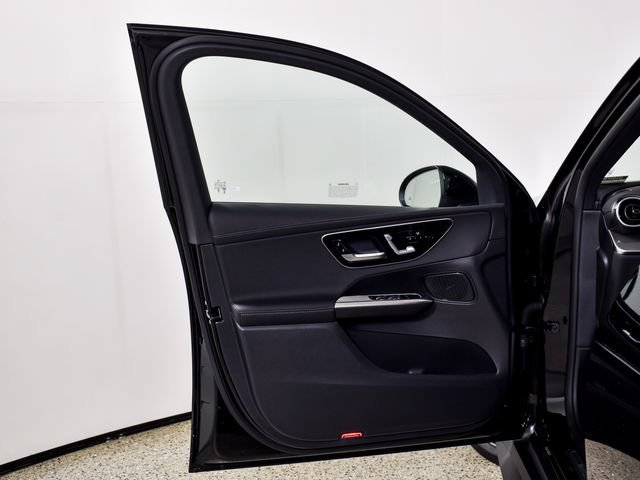 New 2027 Black Mercedes-Benz GLC 350e image 57