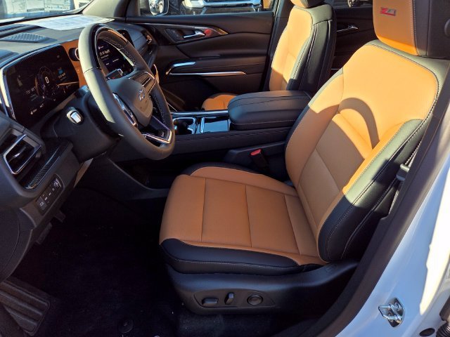 2027 Chevrolet Traverse Z71 - Photo 6