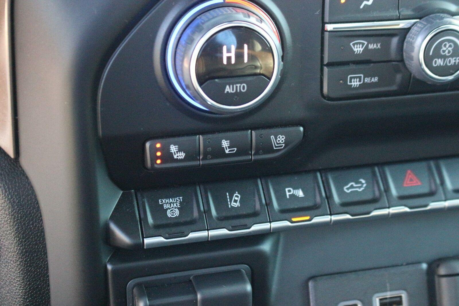 Used 2022 CHERRY RED TINTCOAT Chevrolet High Country image 28