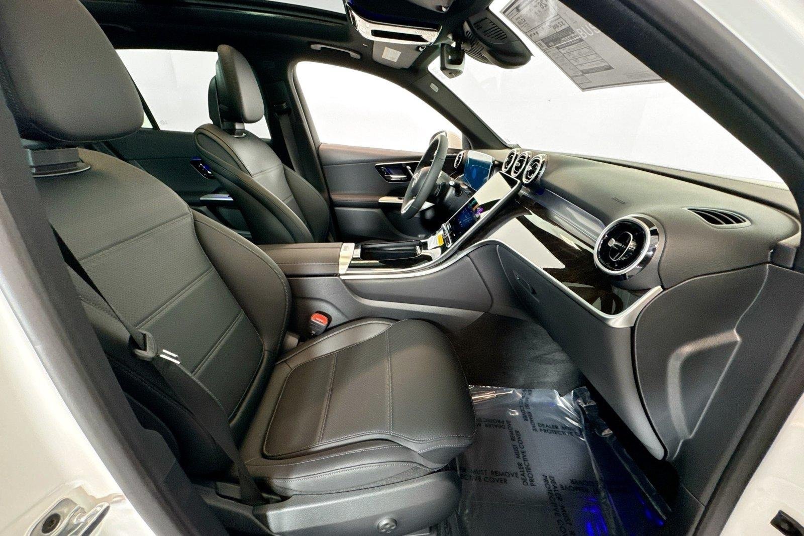 New 2026 Black Mercedes-Benz GLC 300 image 26