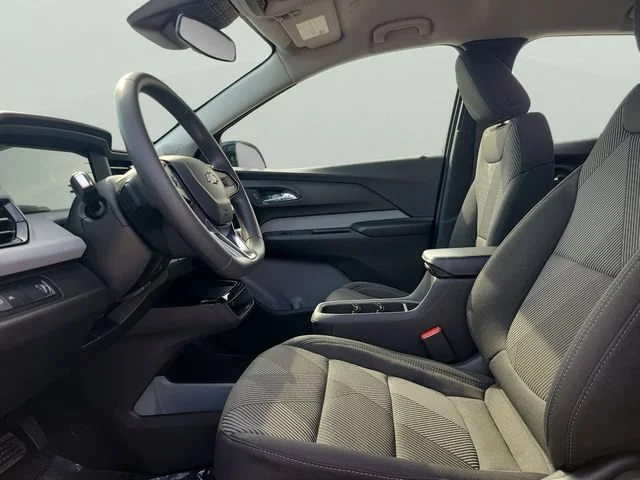 New 2027 Sterling Grey Metallic Chevrolet LT image 18