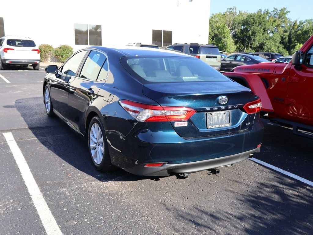 Used 2018 Blue Toyota LE image 5