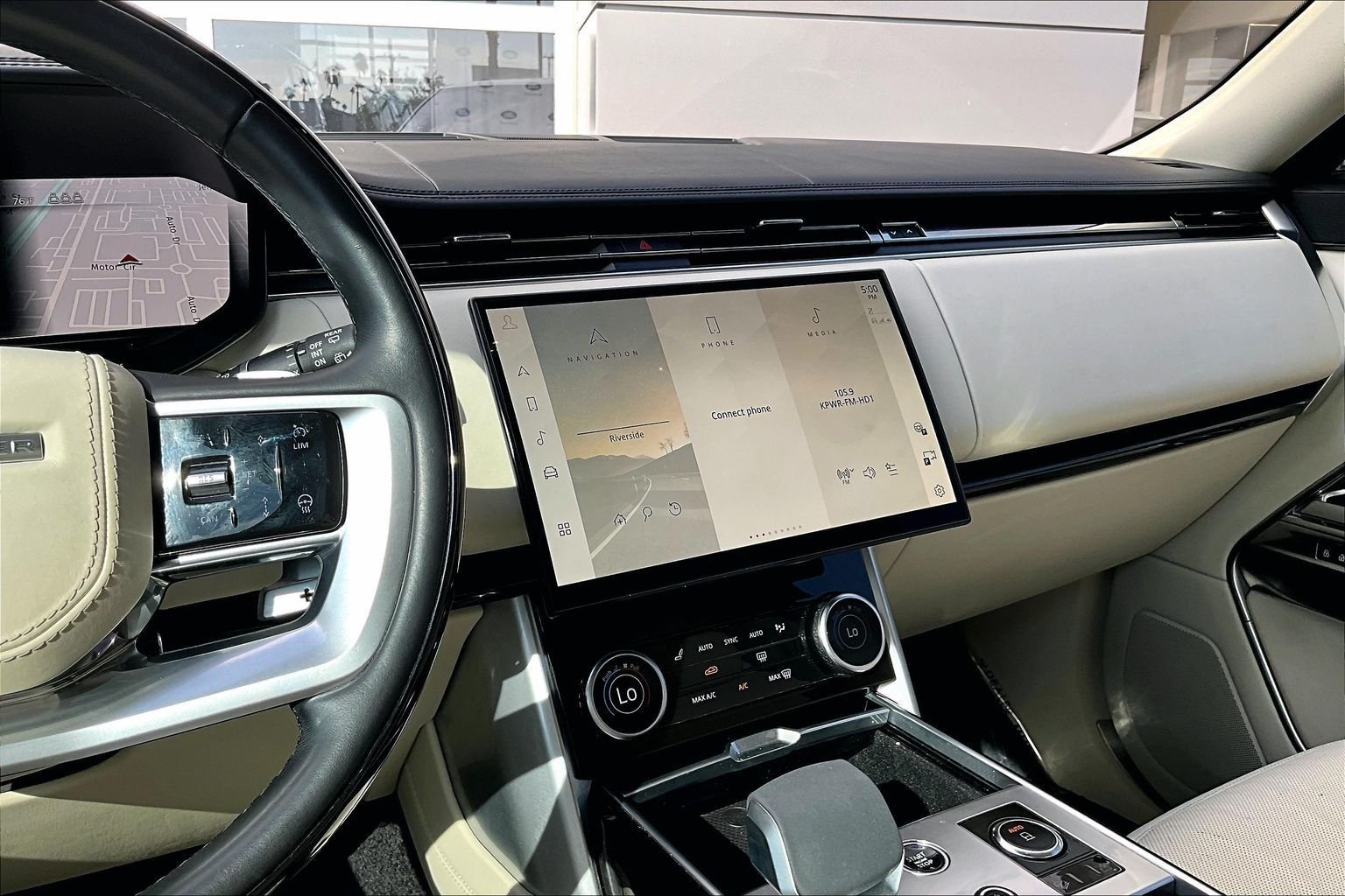 Certified Used 2023 White Land Rover SE image 5