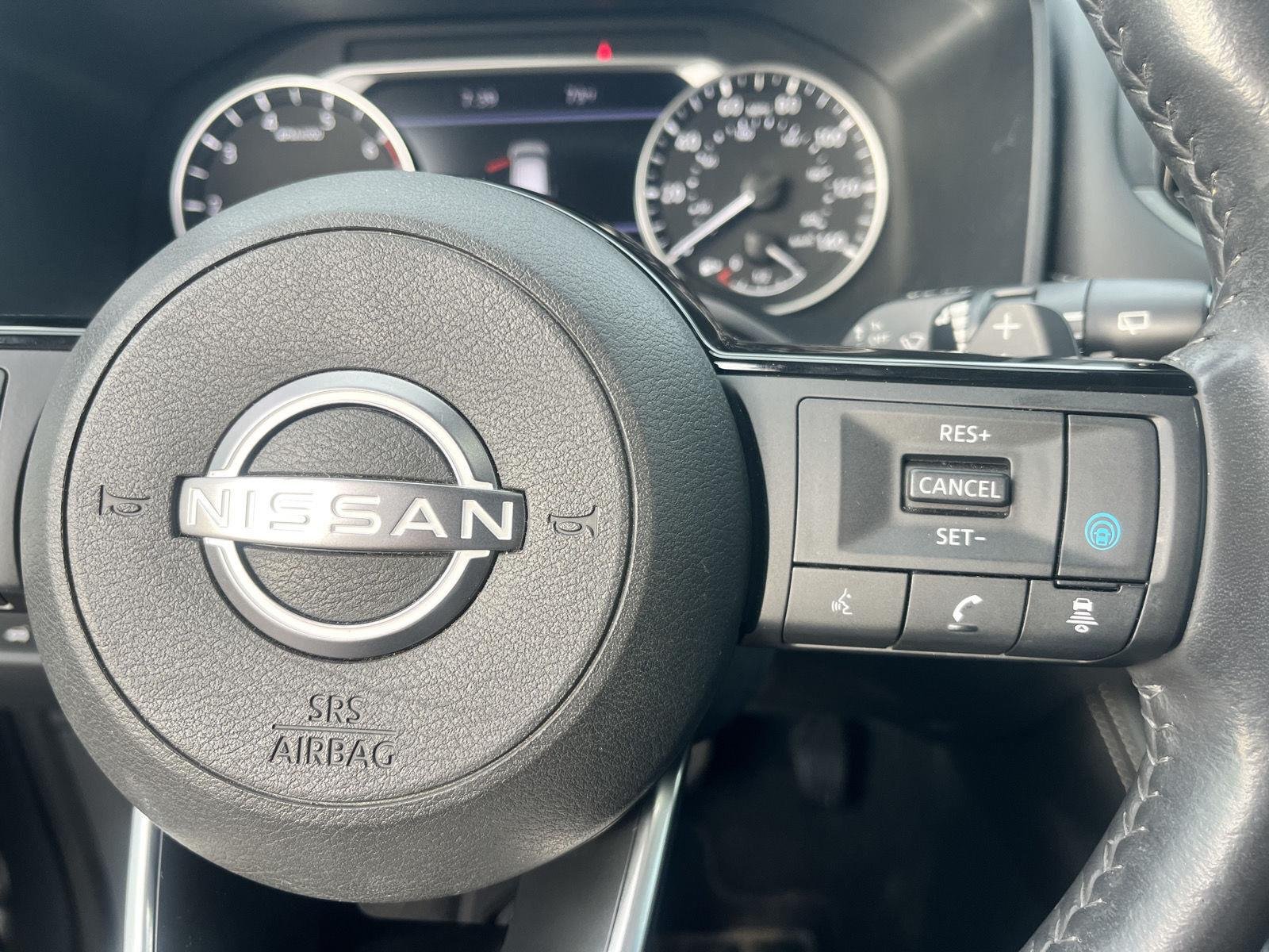 Used 2023 Boulder Gray Pearl Nissan SL image 26