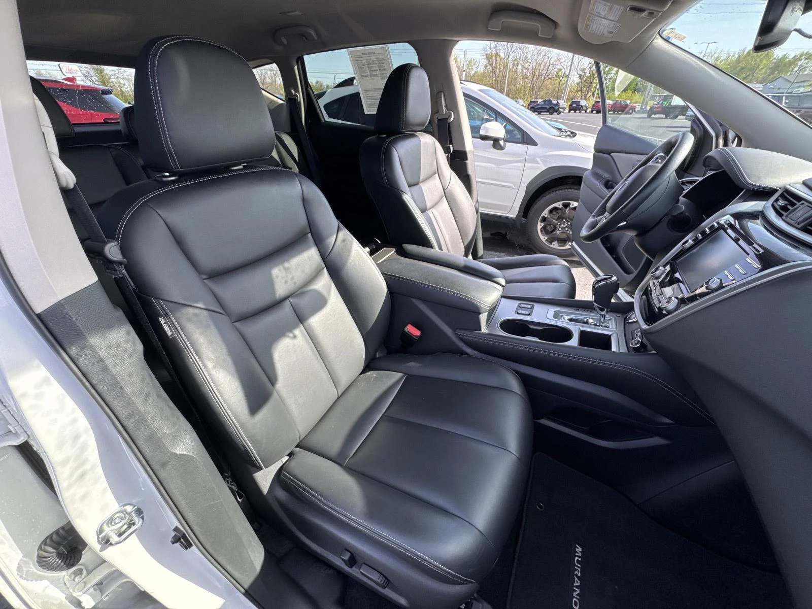Used 2024 White Nissan SV FWD image 16