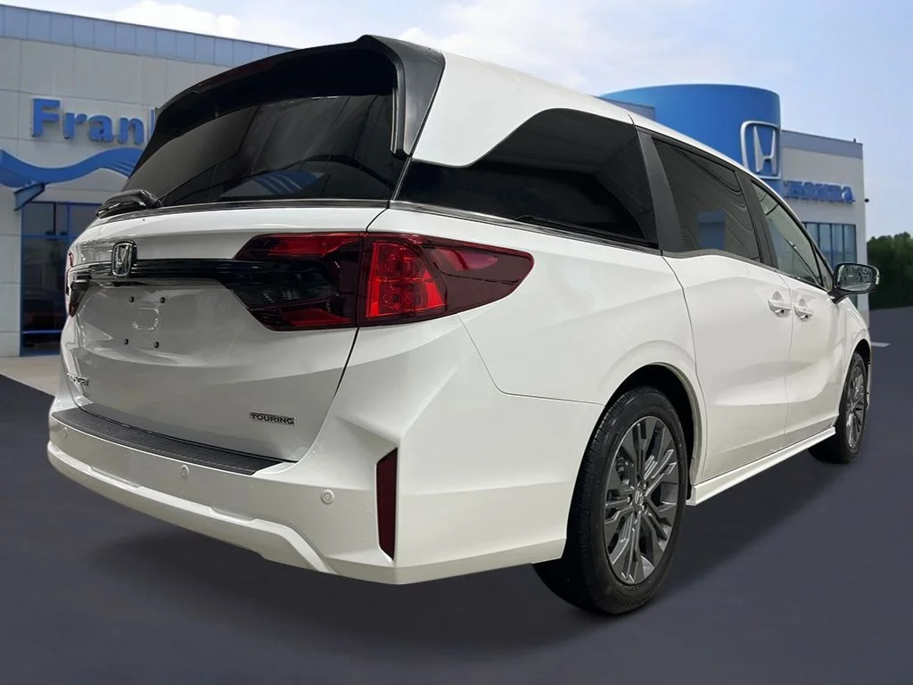 New 2026 Platinum White Pearl Honda Touring image 5