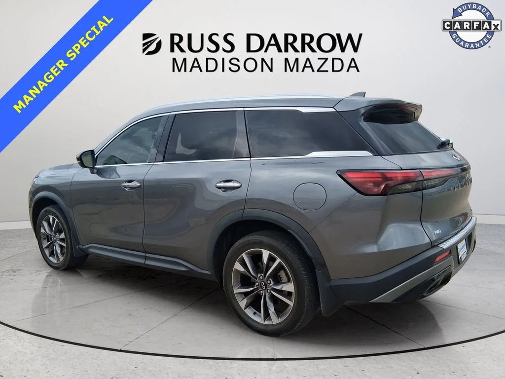 Used 2023 Gray INFINITI LUXE image 3