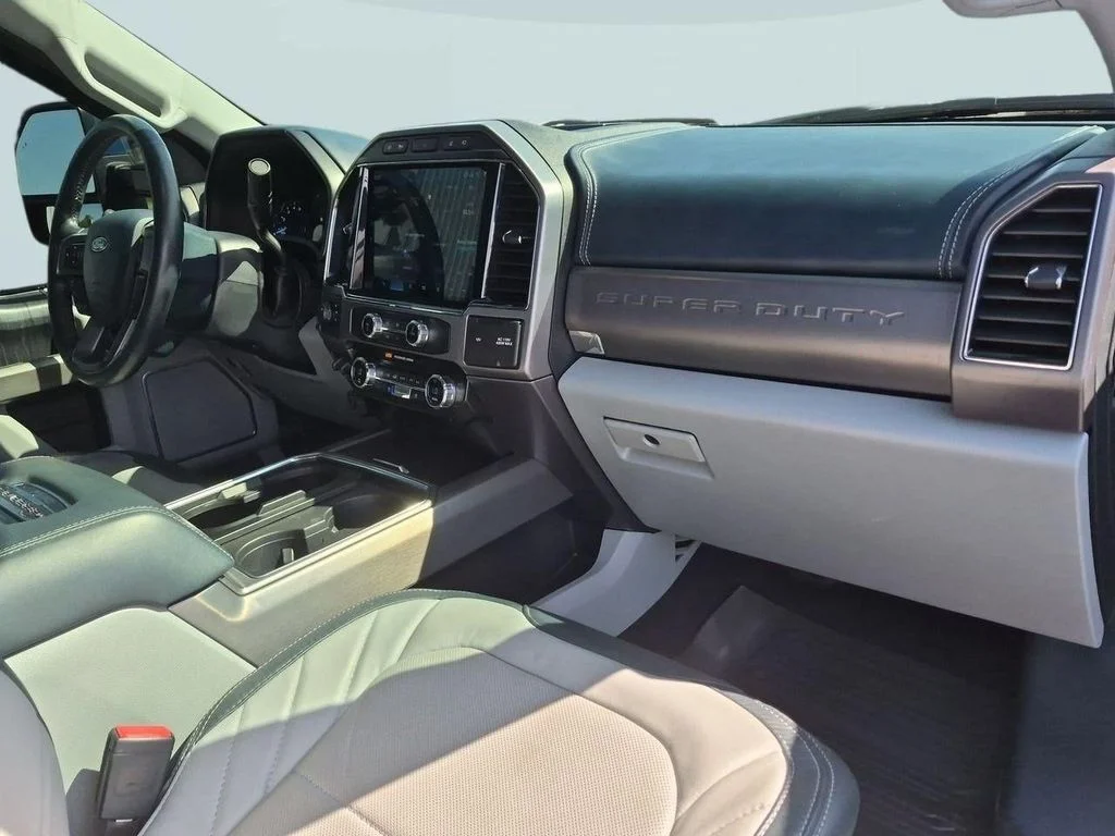 Used 2022 Blue Metallic Ford Limited image 33