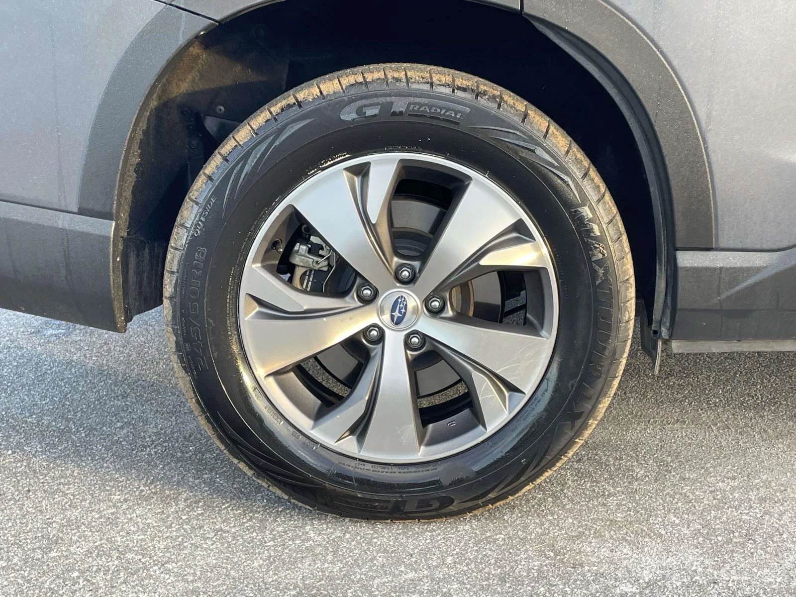 Used 2020 Magnetite Gray Metallic Subaru Premium image 32