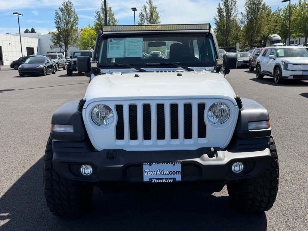 Used 2022 Bright White Clearcoat Jeep Unlimited Sport image 3
