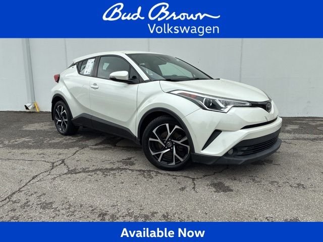 2018 Toyota C-HR XLE Premium's photo