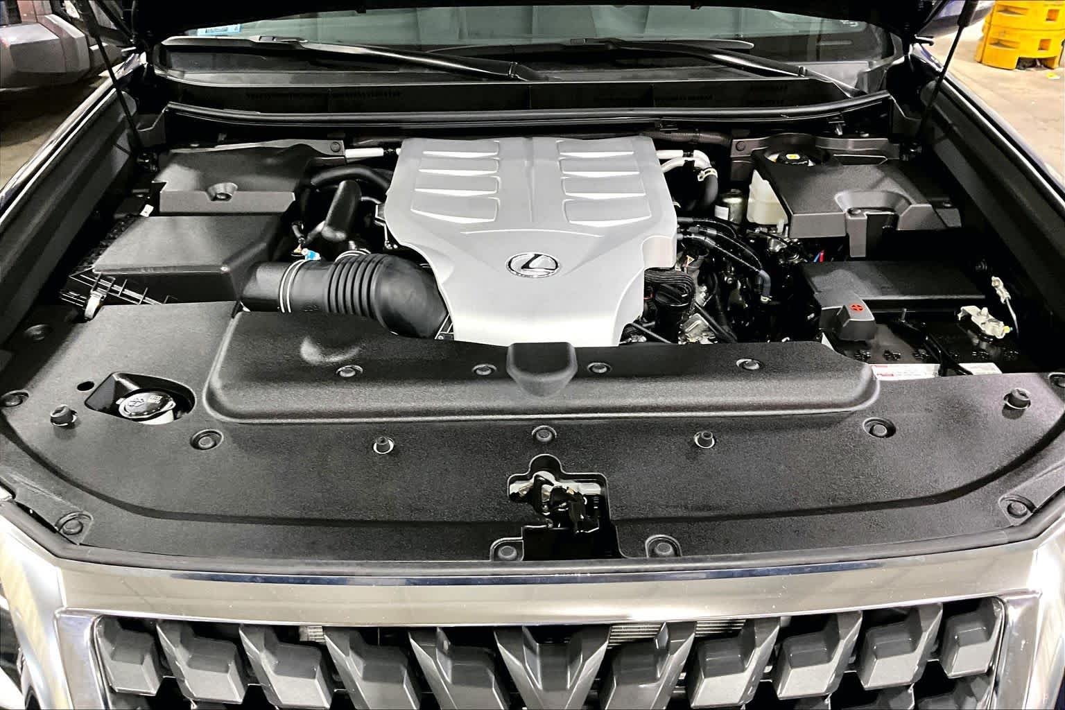 Used 2023 Nightfall Mica Lexus Premium image 32