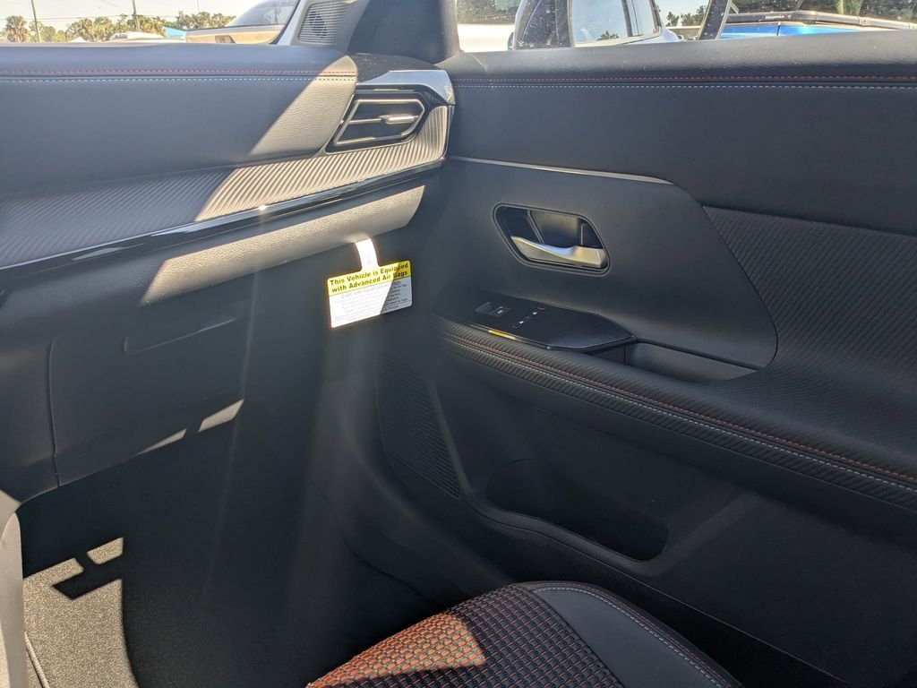 2026 Nissan KICKS SR - Photo 16