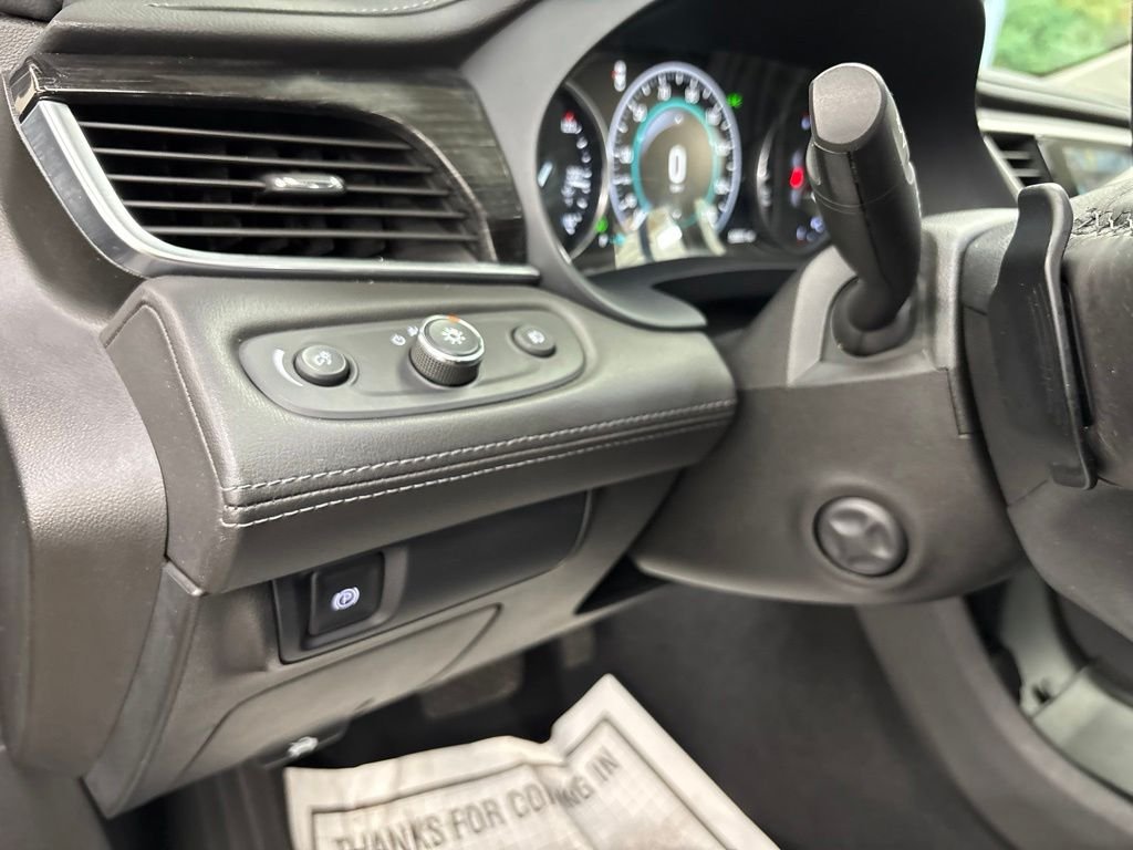 Used 2018 Black Buick Essence image 22