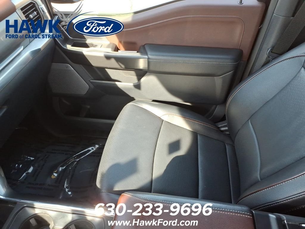 Used 2022 Black Ford Lariat image 25