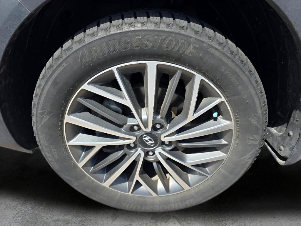 Certified Used 2021 Black Noir Pearl Hyundai Ultimate image 28
