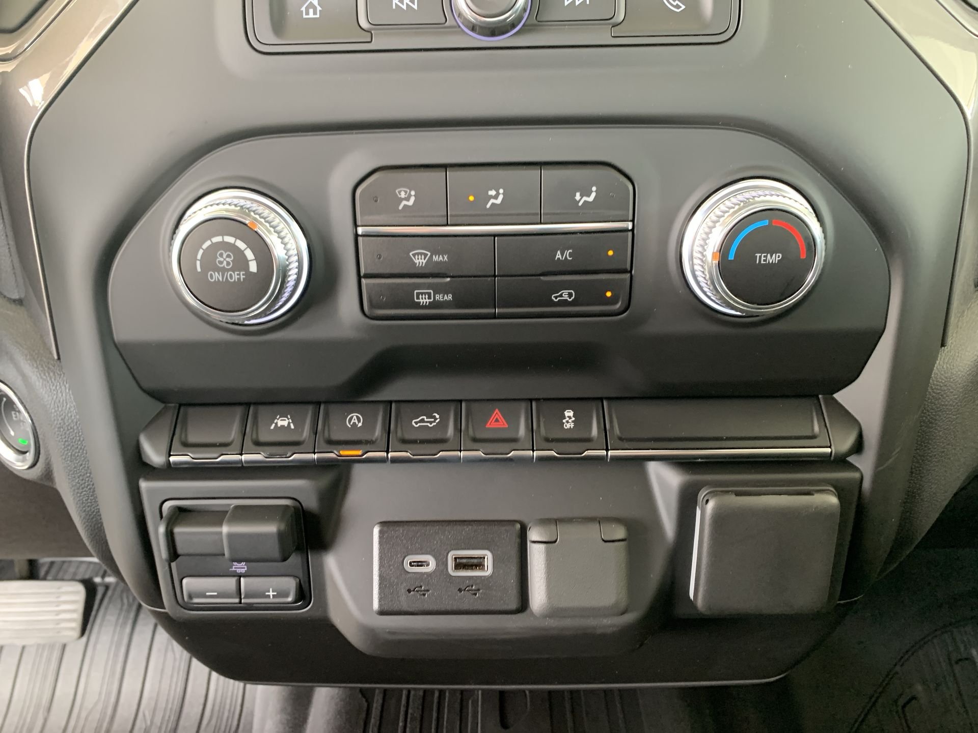 2025 GMC Sierra 1500 Pro - Photo 31