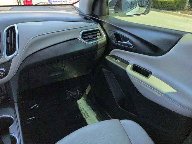 Used 2021 White Chevrolet Premier image 17