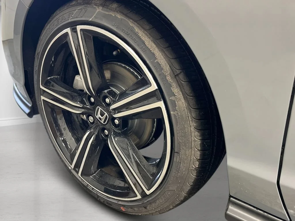 Certified Used 2026 Urban Gray Pearl Honda SE image 43