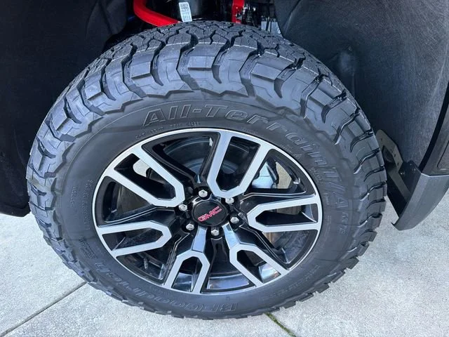 New 2026 Onyx Black GMC AT4 image 11