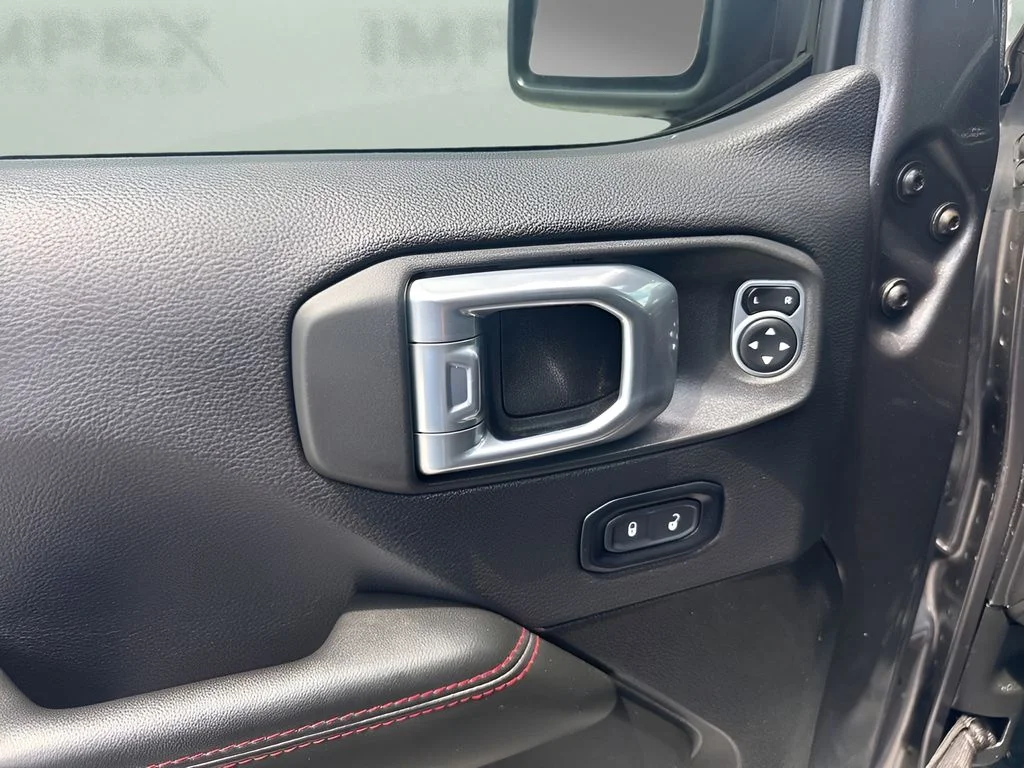 Used 2024 Gray Jeep Rubicon image 27