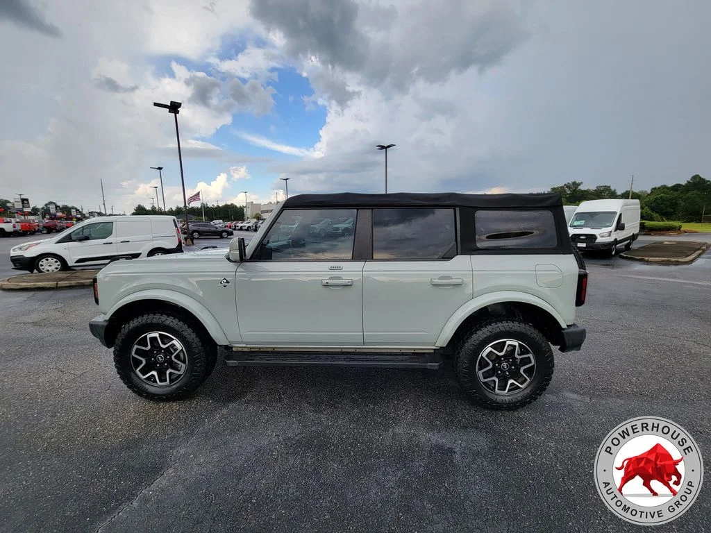 Used 2022 Green Ford Outer Banks image 2